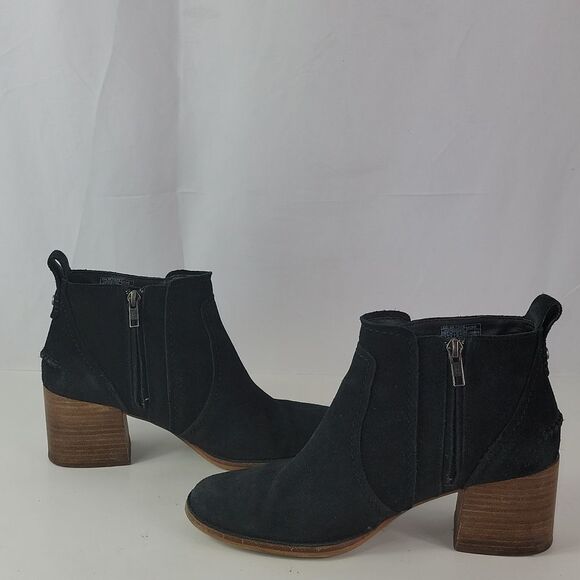 UGG Leahy Black Suede Leather Ankle Boot - Picture 4 of 15